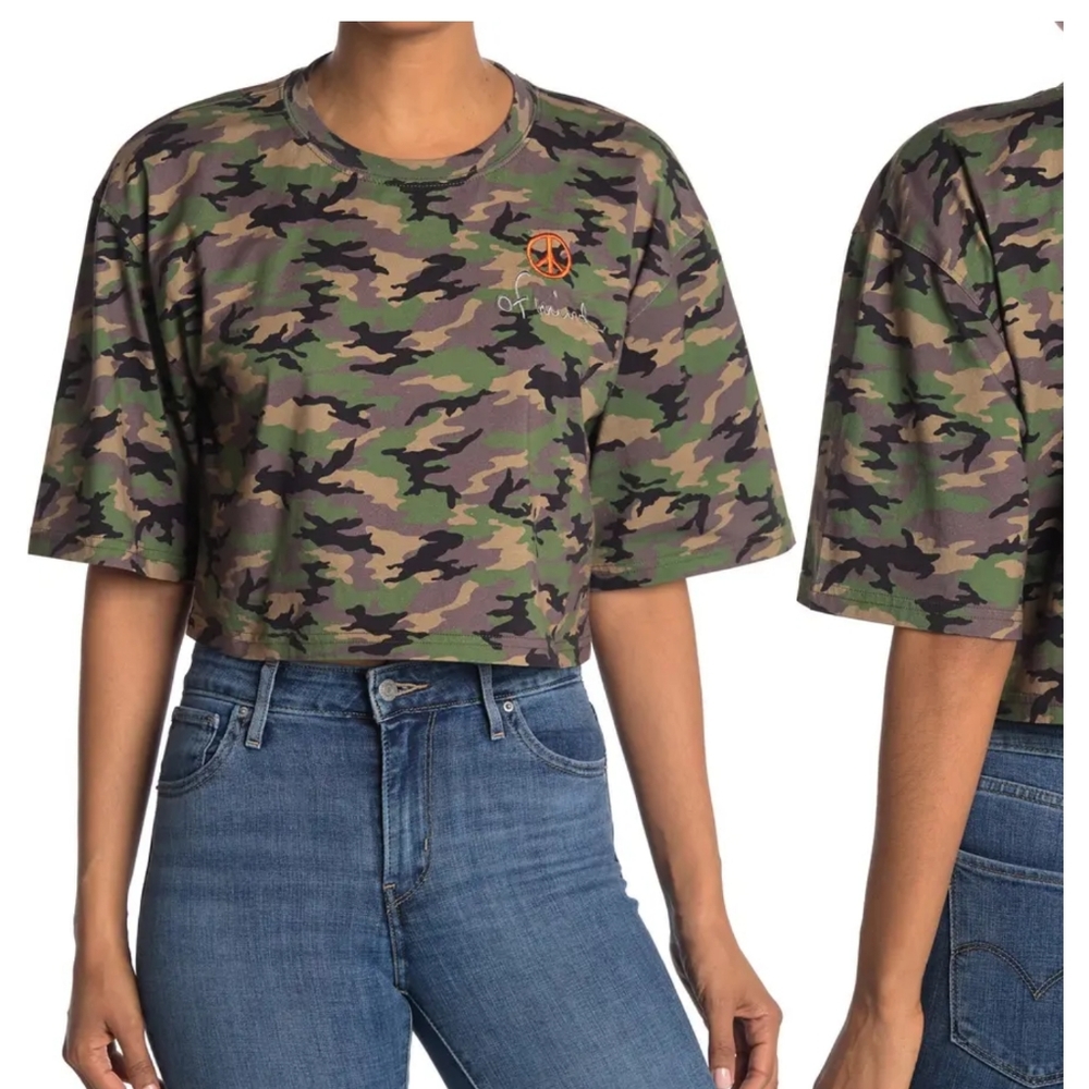 Nicole Miller Short Sleeve Camo Crop T-Shirt